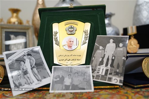 گزارش اخبار سیما از رونمایی کتاب عمو حیدر (فیلم)